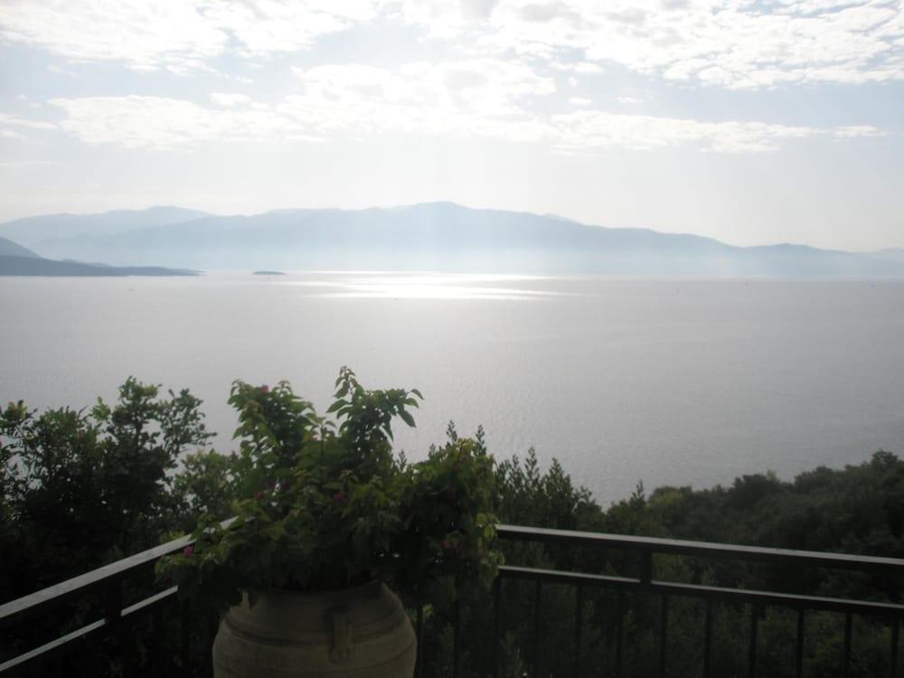 Villa Magemenou Nikiana Luaran gambar
